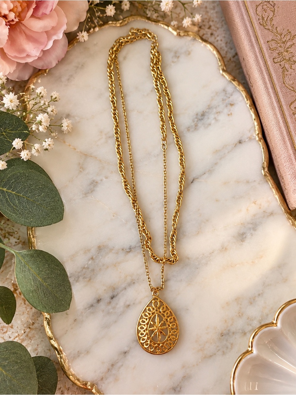 Vintage SHP Stanley Home Gold Tone Filigree Teardrop Pendant Necklace 1960s